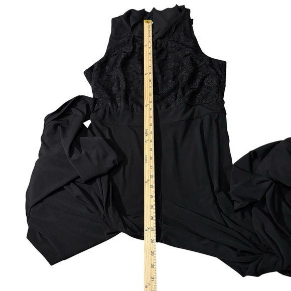 White House Black Market Lace Halter Jumpsuit Size 8 Cocktail Party Evening - Picture 13 of 16